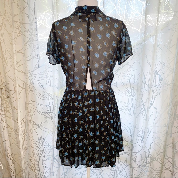 Reformation black blue floral print collared 1/2 button short sleeve mini dress - Picture 2 of 13
